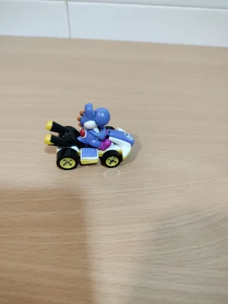 Hot Wheels Mario Kart Yoshi Púrpura
