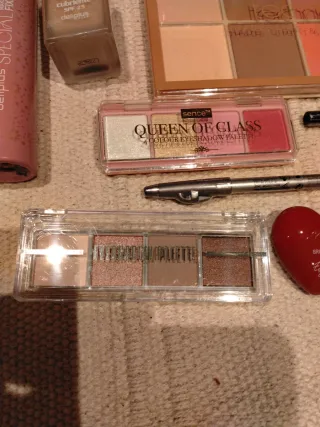 Lote 31 piezas maquillaje Fijo, Technic