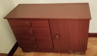 Muebles de madera varios