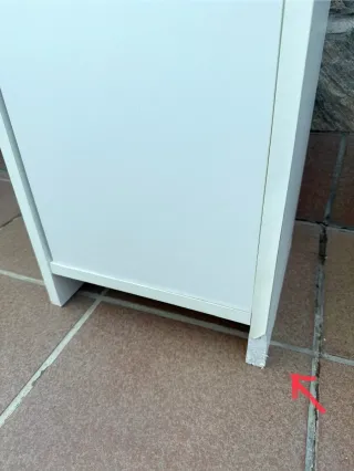 Mueble de baño o auxiliar blanco