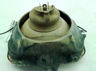 Faro der toyota hilux 2.4 td 4wd (ln165_, 23181632