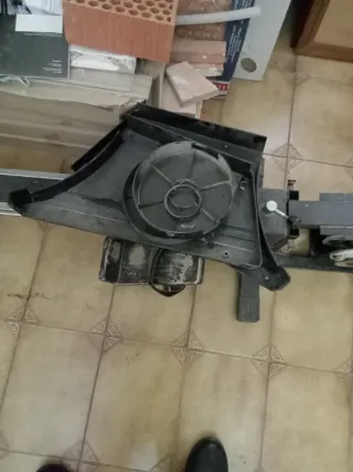 Máquina de remo antigua grande