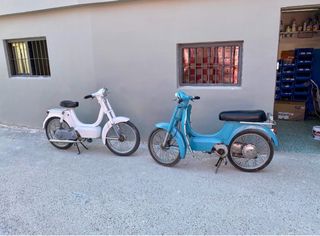 Vespino   Azul y Blanco