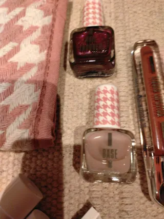 Lote 12 productos maquillaje y neceser