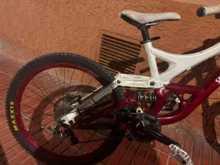 Bicicleta Specialized Demo 8 Roja