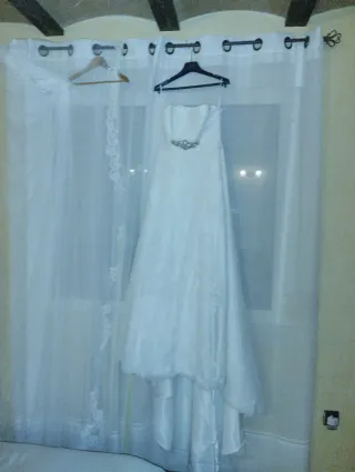 Traje de Novia, Velo, Cancán y Zapatos