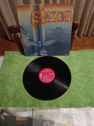 Vinilo Saxon Strong Arm Metal