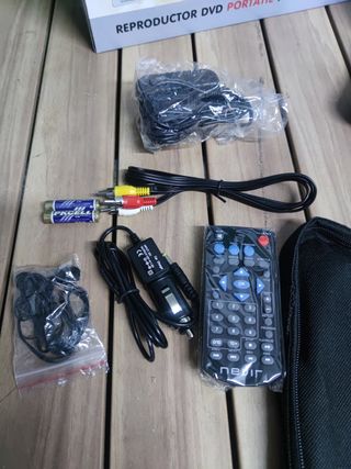 Nevir NVR-2781DVD-PCU, DVD Portátil 9”