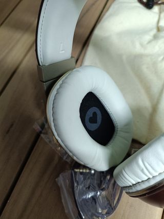 Polk Audio AM5118 - Auriculares de Diadema Cerrados, Color Blanco y marrón