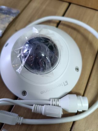 Camara IP Level One Mini Domo No WiFi 2 Megapixel PoE Exterior Antivandalica FCS-3073