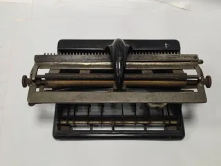 Máquina de escribir The HALL Braille Antigua 1893