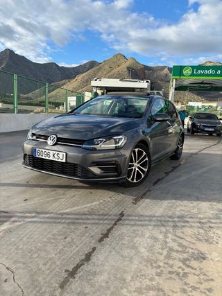 Volkswagen Golf 7.5 R-Line 1.5 tsi DSG