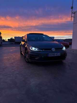 Volkswagen Golf 7.5 R-Line 1.5 tsi DSG