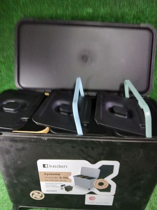 Cubo de basura de clasificación de reciclaje