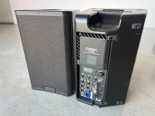 2 Altavoces QSC K8.2 Negros