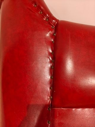 Butaca vintage piel roja