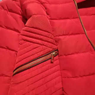 Abrigo Rojo El Corte Inglés Talla M.