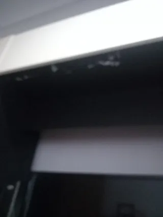 Mueble TV Negro y Blanco,solo mueble. No envios.