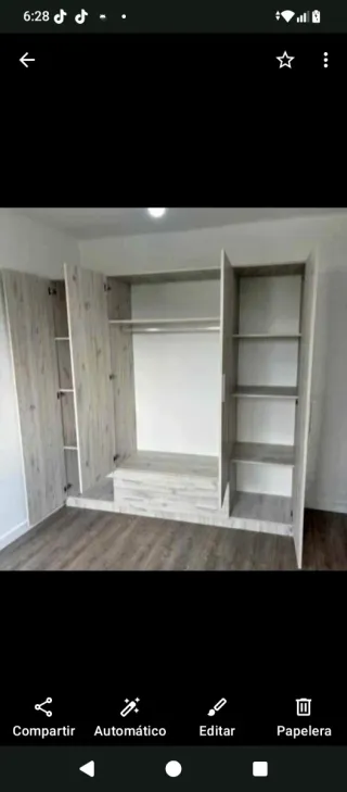 Armario blanco de madera