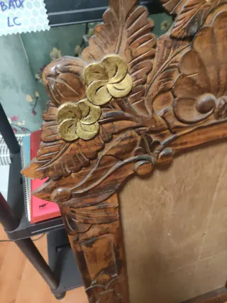 Marco de madera tallado