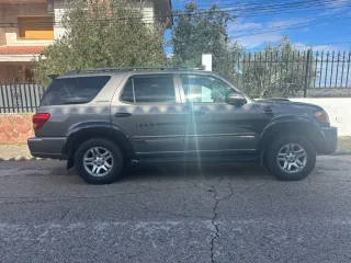 Toyota sequoia 2006