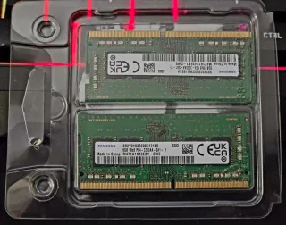 2x Samsung 8GB DDR4 RAM 3200MHz