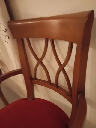 Sillas de comedor de madera y tela