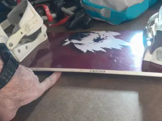 Tabla Snowboard Quechua Chica 154. Con fijaciones.