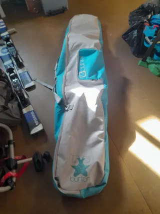 Tabla Snowboard Quechua Chica 154. Con fijaciones.