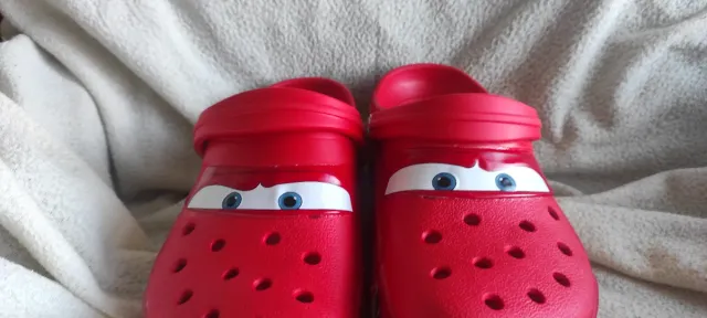 Zuecos  estilo crocs Rayo talla 44/45