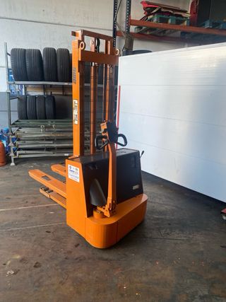 Apilador eléctrico DMG