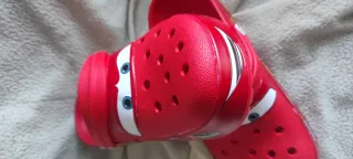 Zuecos estilo Crocs Rayo talla 44/45