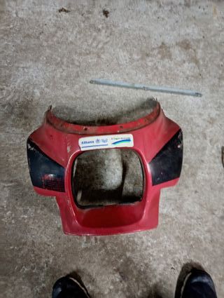 Tapa Motor Derbi 2002 Negra y Plateada