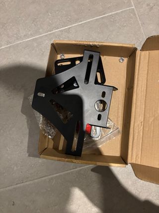 Portamatriculas moto negro Mt 07 Xsr700 Z900 Z650