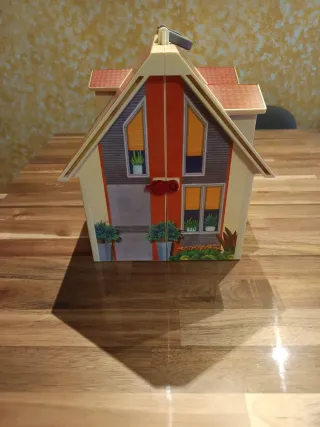 Casita Playmobil con accesorios