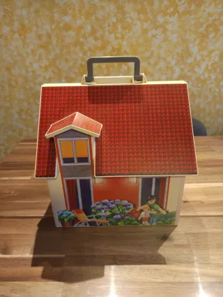 Casita Playmobil con accesorios