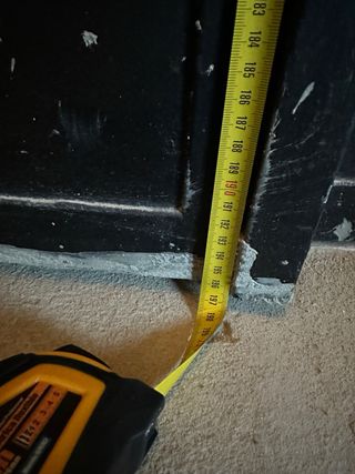 Puerta mallorquina negra de hierro