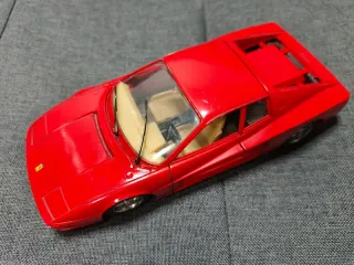 Lotto 5 modellini auto Ferrari e non