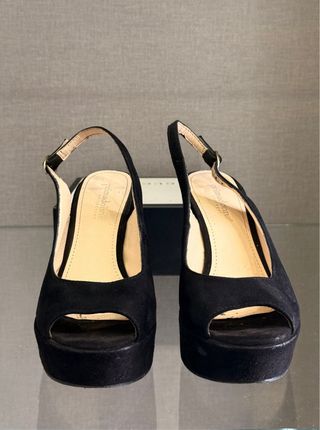 Sandalo scamosciato nero con plateau