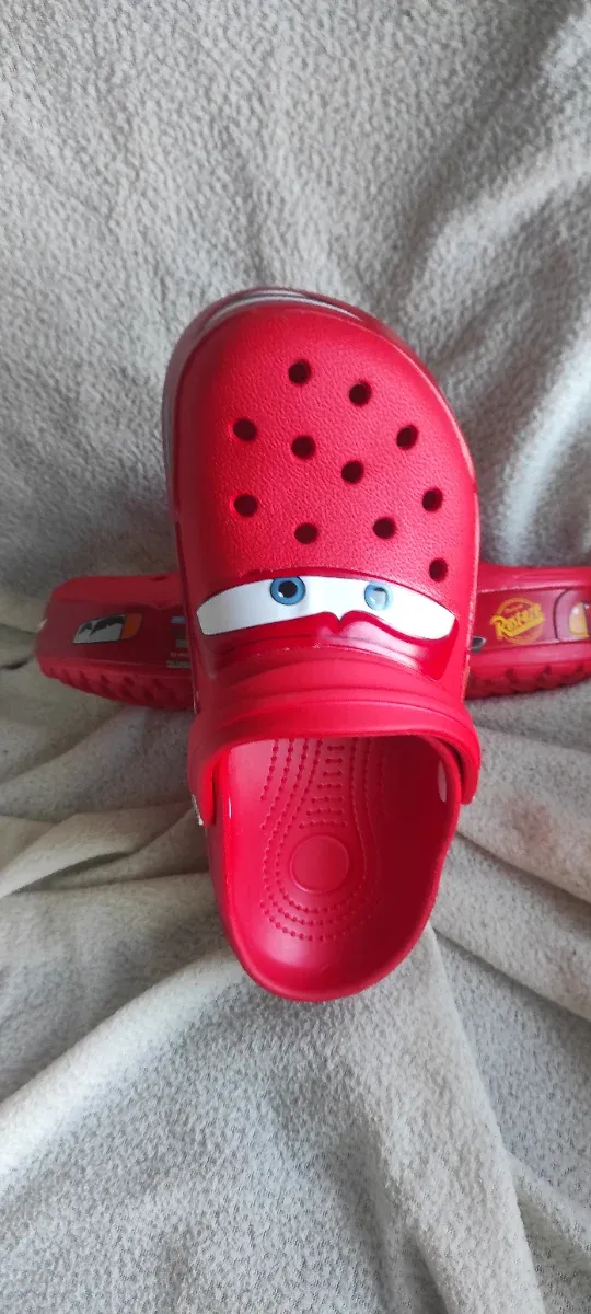 Zuecos estilo Crocs Rayo talla 36/37