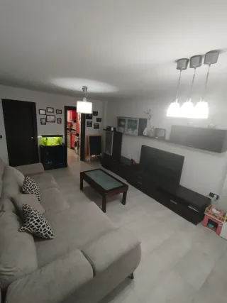 ABSTENGASE INMOBILIARIAS, NO LLAMEN. Se vende piso