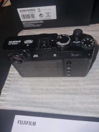 Fujifilm X100V Negra + Accesorios