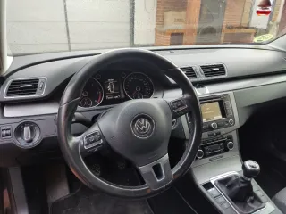 Volkswagen Passat 2011