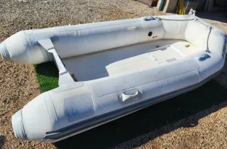 Barca semirrígida Zodíac 3.10