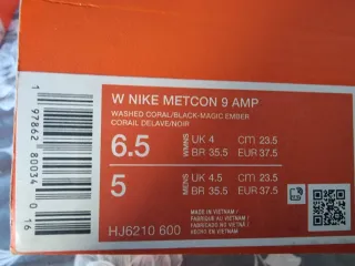 T37,5 Nike Metcom 9 flores AMP