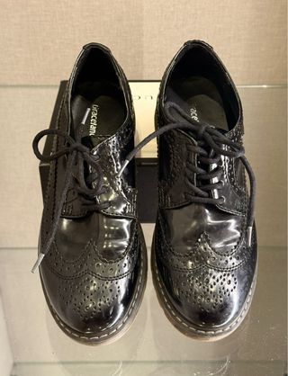 Scarpe stringate nere lucide