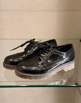 Scarpe stringate nere lucide