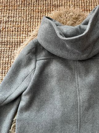 Parka Zara gris capucha mujer Talla S