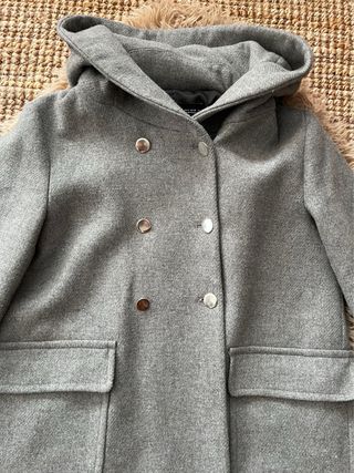 Parka Zara gris capucha mujer Talla S