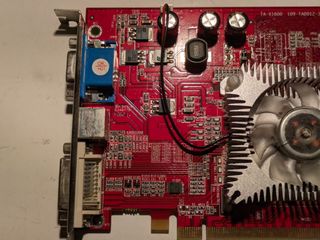 Scheda video ATI Radeon x1650 / AGP 256 MB. DDR2